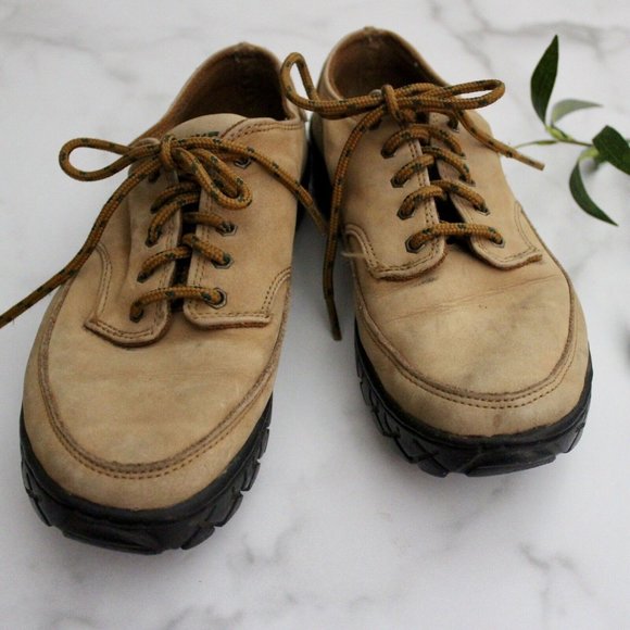 Nike Shoes - Nike Vintage 1995 ACG Low Top Hiking Shoes Brown